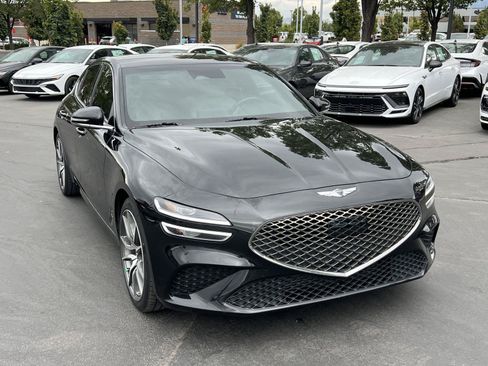 Used 2023 Genesis G70 2.0T AWD/4WD image 4
