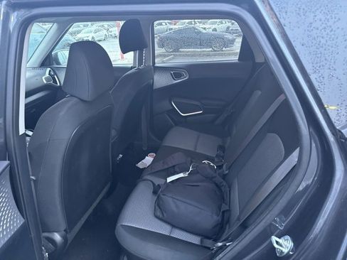 Used 2022 Kia Soul LX w/ Technology Package image 3