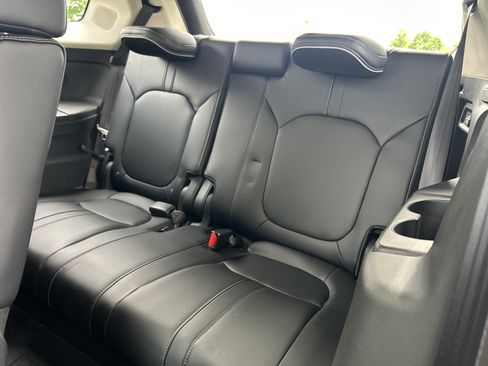 Used 2025 Honda Pilot Elite image 27