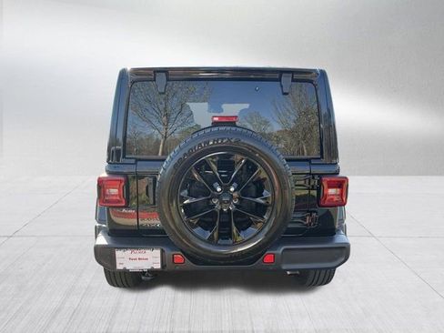 Certified 2025 Jeep Wrangler Unlimited Sahara w/ Safety Group image 6