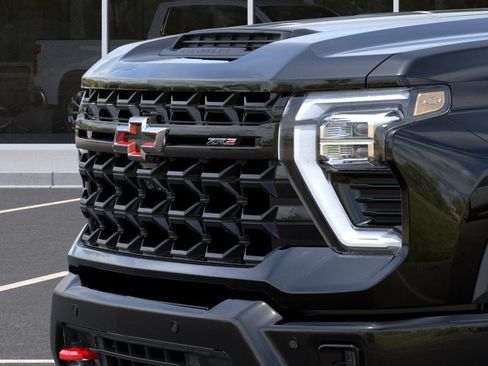New 2026 Chevrolet Silverado 2500 ZR2 AWD/4WD image 13