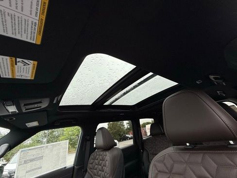 New 2025 Nissan Armada Platinum Reserve image 14