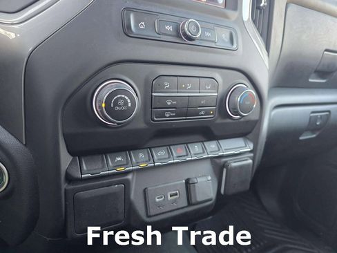 Used 2022 Chevrolet Silverado 1500 Custom image 15