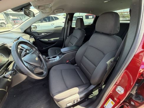 Used 2025 Chevrolet Malibu RS FWD image 20