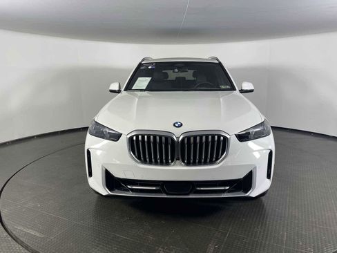 Certified 2024 BMW X5 xDrive40i w/ Parking Assistance Package image 5
