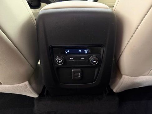 Used 2023 Buick Enclave Essence FWD image 25