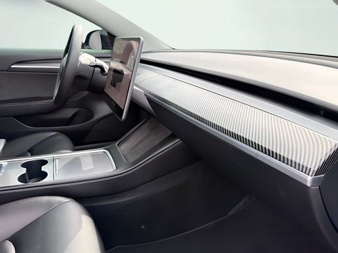 Used 2023 Tesla Model 3 Standard Range RWD image 25