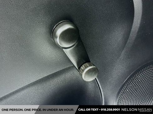 Used 2016 Nissan Versa S FWD image 16
