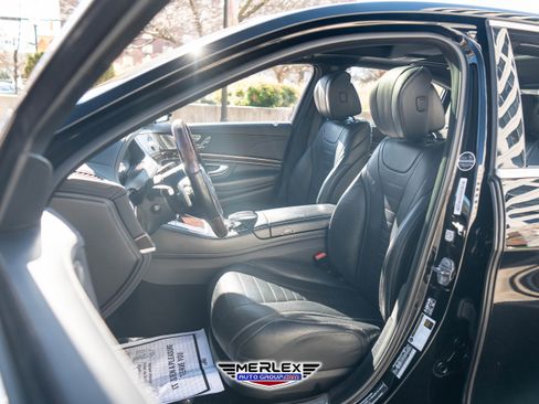 Used 2018 Mercedes-Benz S 560 4MATIC Sedan image 16