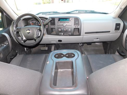 Used 2010 Chevrolet Silverado 1500 LS image 21