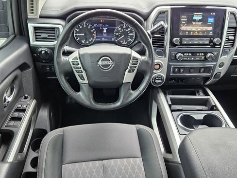 Used 2024 Nissan Titan SV w/ SV Convenience Package image 5