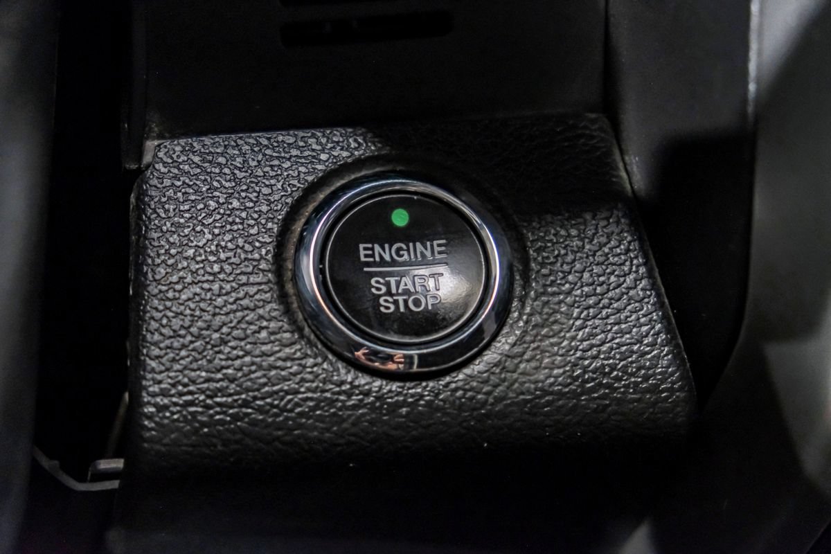 Used 2016 Ford F150 Platinum w/ Equipment Group 701A Luxury AWD/4WD image 20