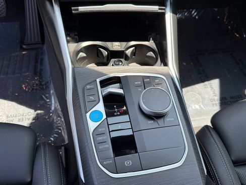 Certified 2025 BMW i4 eDrive40 w/ M Sport Package RWD image 28