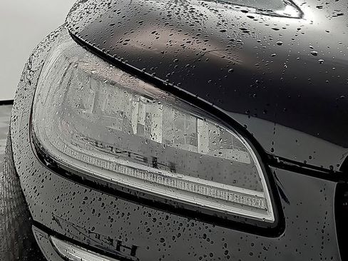 Used 2020 Lincoln Corsair FWD w/ Premium Package image 10