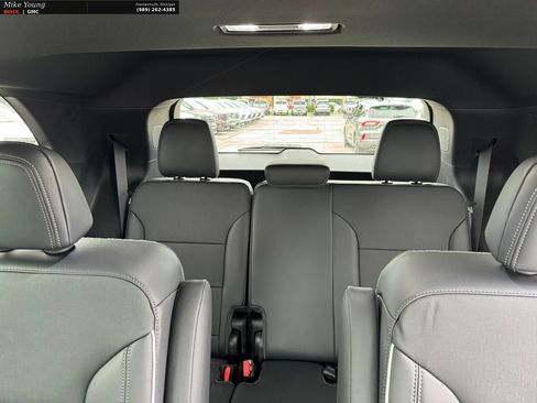 New 2026 Buick Enclave Preferred w/ Power Package AWD/4WD image 13
