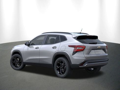 New 2026 Chevrolet Trax LT w/ Driver Confidence Package image 4