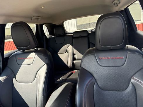 Used 2022 Jeep Cherokee Trailhawk w/ Premium Leather Package image 26