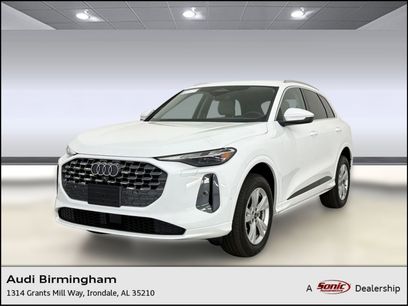 Used 2025 Audi Q5 Premium w/ Convenience Package