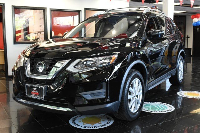 Used 2019 Nissan Rogue SV AWD/4WD image 1