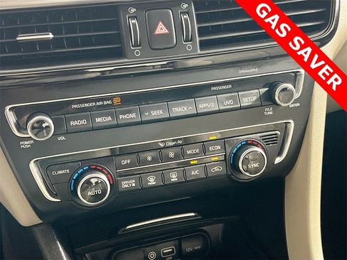 Certified 2017 Kia Optima Premium w/ Hybrid Convenience Package image 16