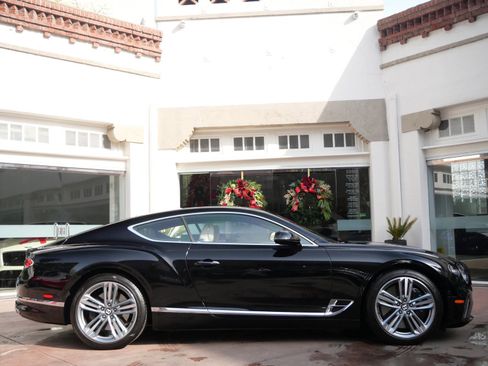 Used 2023 Bentley Continental GT Mulliner image 5