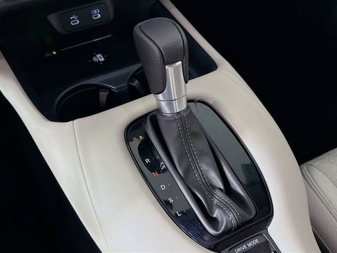 Certified 2026 Honda HR-V LX image 19