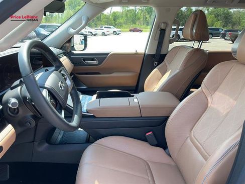 Used 2025 INFINITI QX80 Sensory image 20