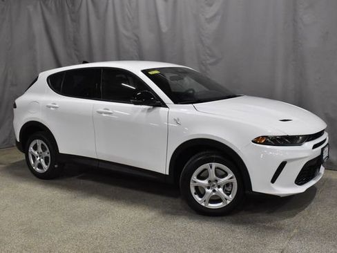 New 2025 Dodge Hornet GT w/ Cold Weather Group image 7