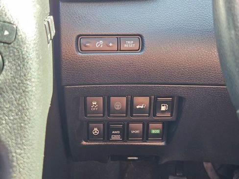 Used 2018 Nissan Rogue SL w/ Premium Package AWD/4WD image 18