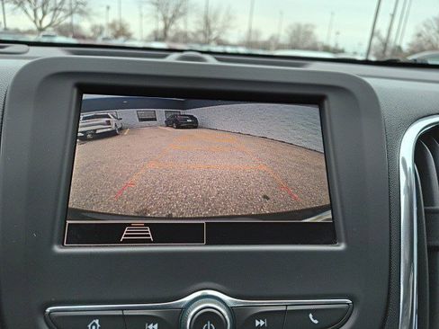 Used 2023 Chevrolet Equinox LT w/ Driver Convenience Package image 23