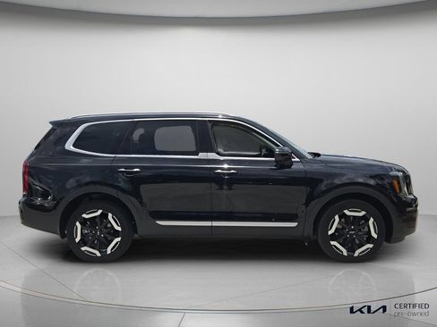 Certified 2024 Kia Telluride S FWD image 4