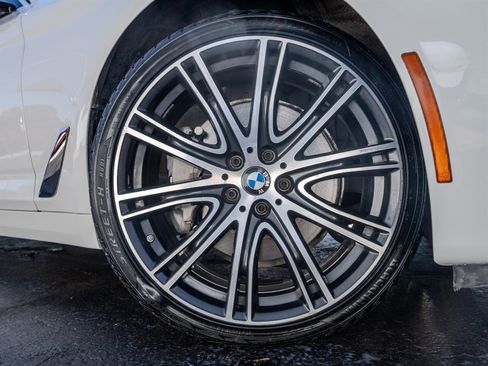 Used 2017 BMW 540i image 13