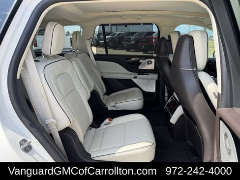 Used 2024 Lincoln Aviator Black Label w/ Dynamic Handling Package AWD/4WD image 33