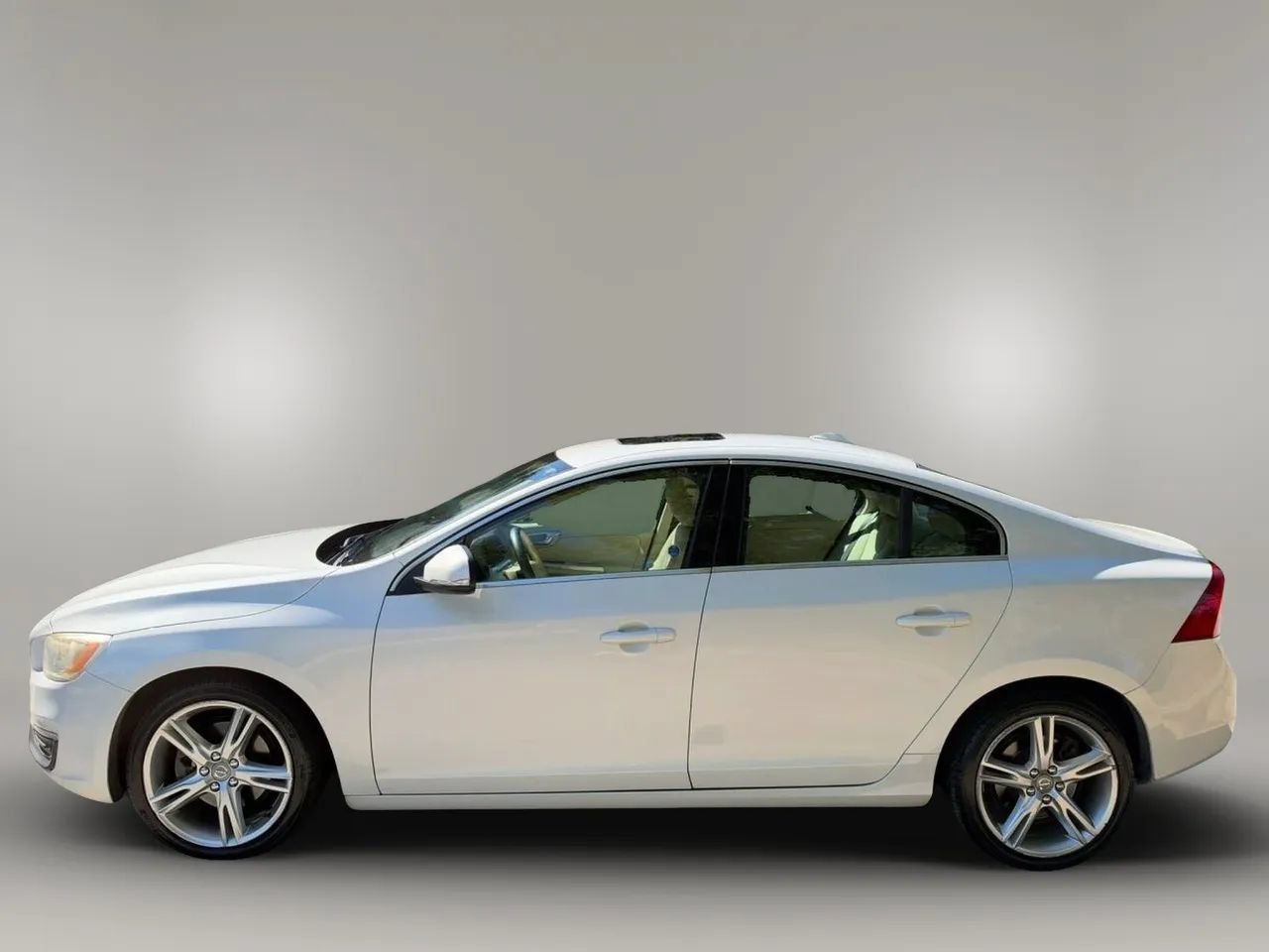 Used 2016 Volvo S60 T5 Premier w/ Convenience Package FWD image 5