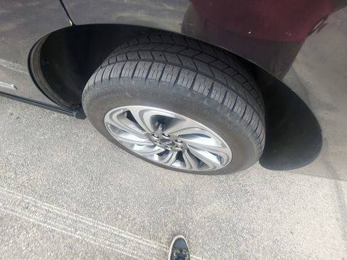 Used 2023 Lincoln Navigator Reserve image 12