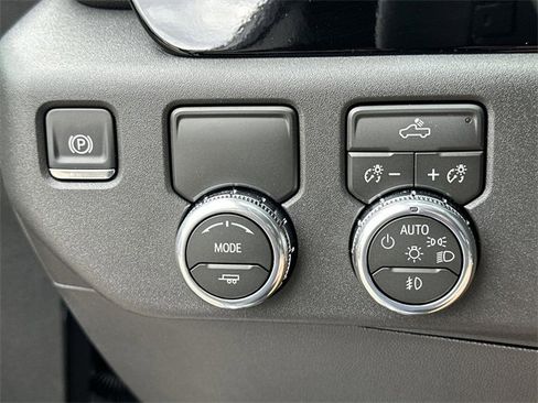 New 2026 GMC Sierra 1500 Elevation w/ LPO, Elevation Black Package image 15