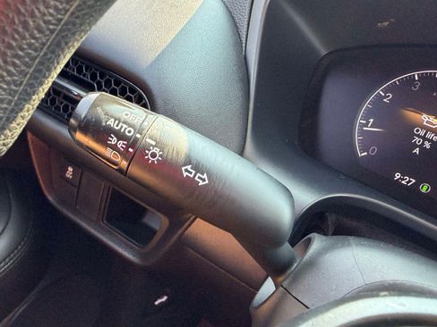 Used 2024 Honda HR-V LX image 25