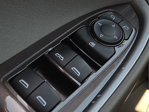 Used 2023 Chevrolet Malibu LT FWD image 16