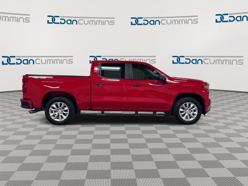 Used 2020 Chevrolet Silverado 1500 Custom w/ Custom Value Package image 9
