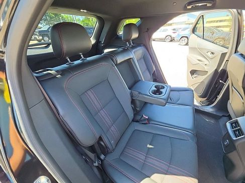 Used 2023 Chevrolet Equinox RS AWD/4WD image 16