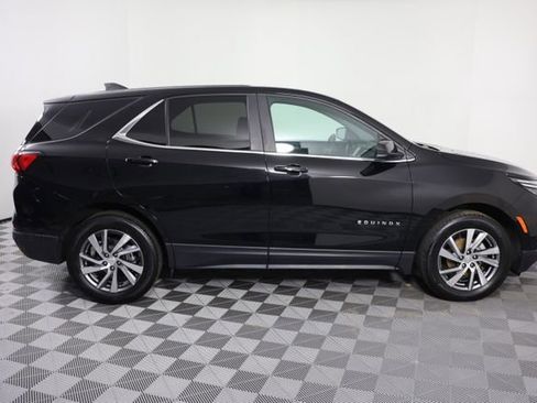 Used 2022 Chevrolet Equinox LT image 9