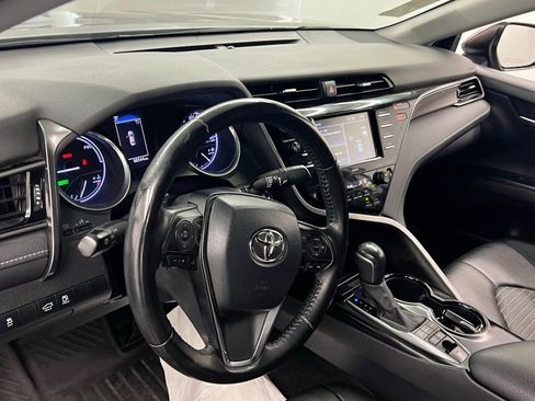 Certified 2020 Toyota Camry SE w/ Carpet Mat Package FWD image 8