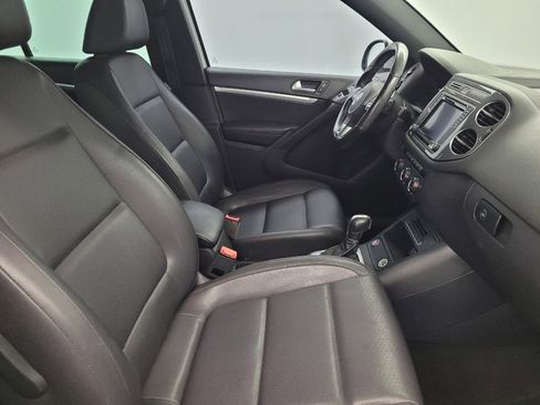 Used 2016 Volkswagen Tiguan R-Line FWD image 21