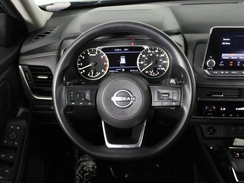 Certified 2024 Nissan Rogue SV FWD image 10