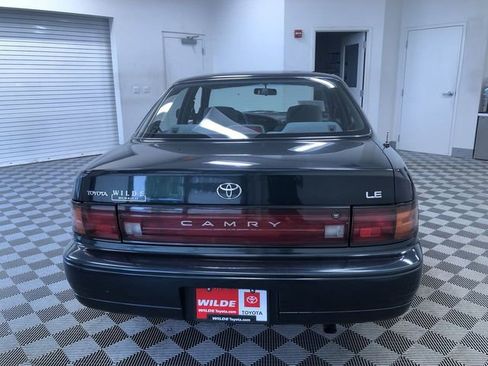 Used 1993 Toyota Camry LE FWD image 13