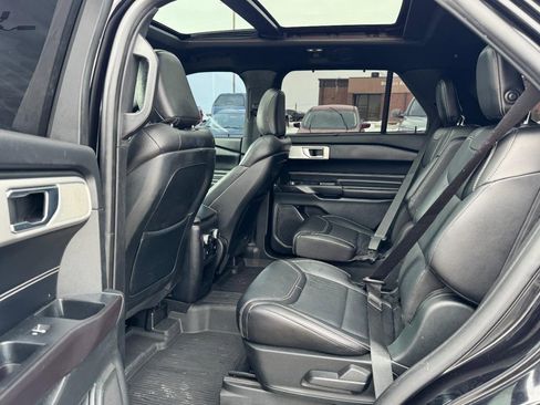 Used 2020 Ford Explorer ST w/ ST Street Pack image 10
