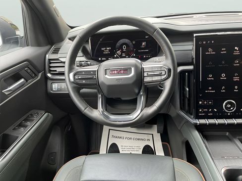 Used 2025 GMC Acadia AT4 image 21