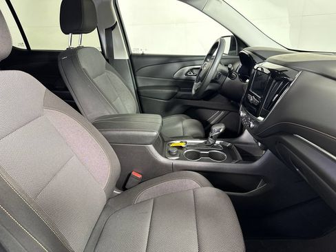 Used 2021 Chevrolet Traverse LS AWD/4WD image 31
