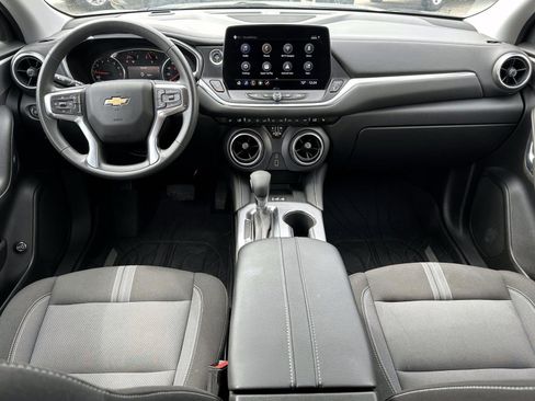 Certified 2024 Chevrolet Blazer LT w/ Convenience Package image 12