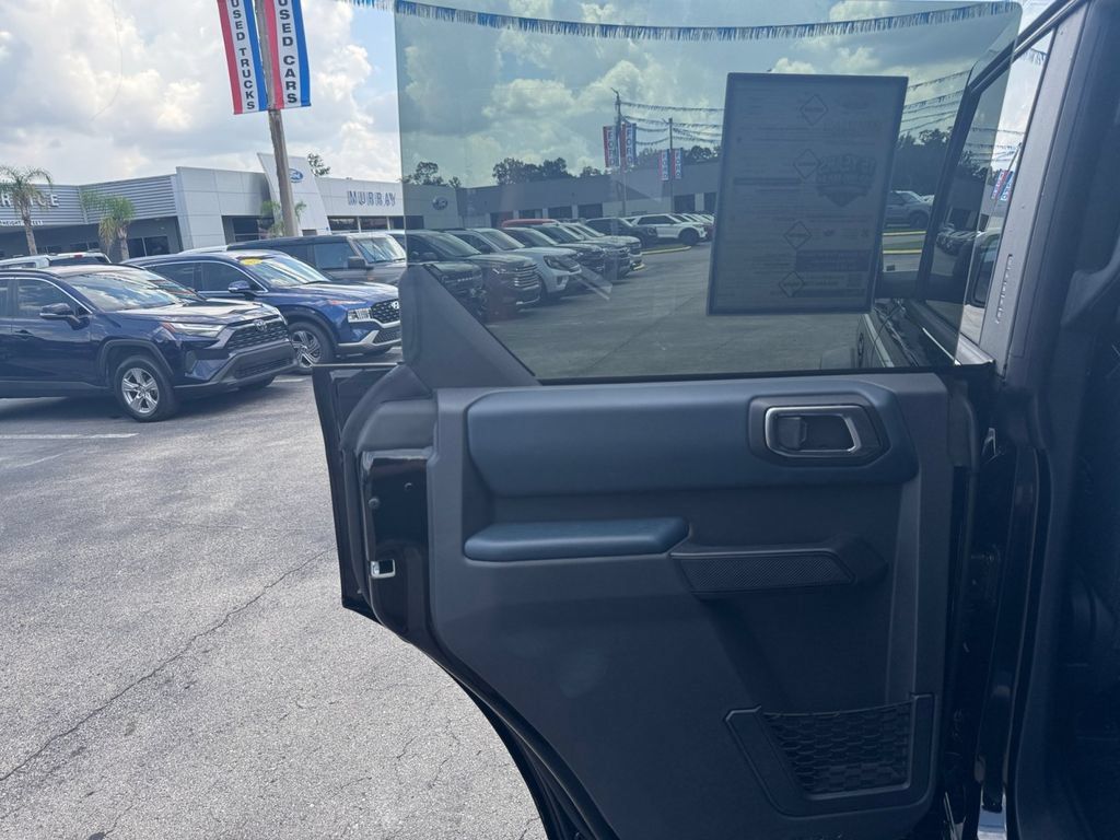 New 2026 Ford Bronco Heritage Edition AWD/4WD image 31
